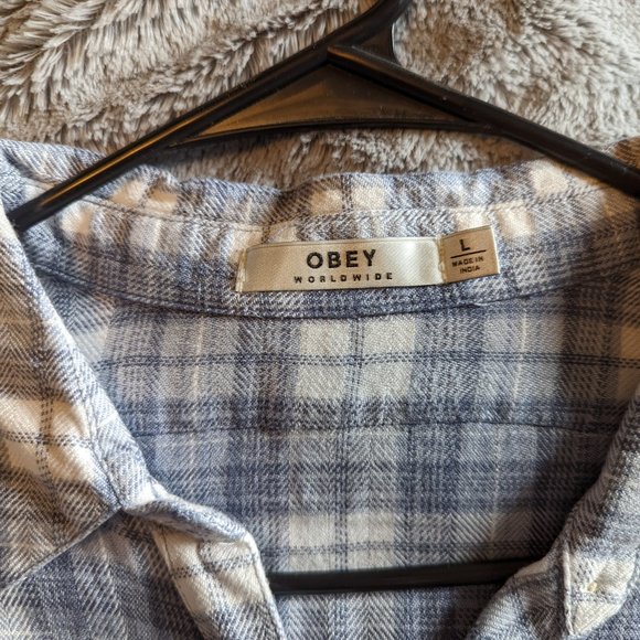 Obey blue plaid flannel sleeveless top sz l - Picture 2 of 2